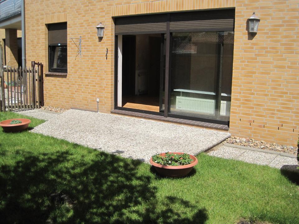 Thumbnail-schöne, helle, 2 Zi Whg im EG mit Garten u. Garage