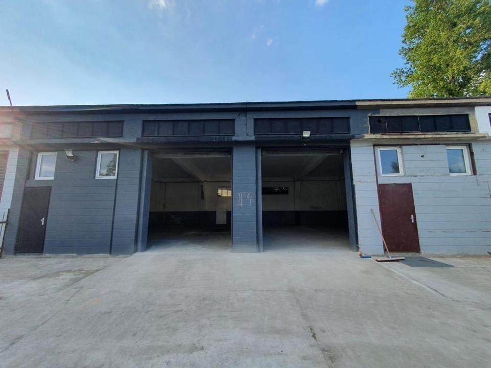 Thumbnail-Lagerhalle, Autowerkstatt