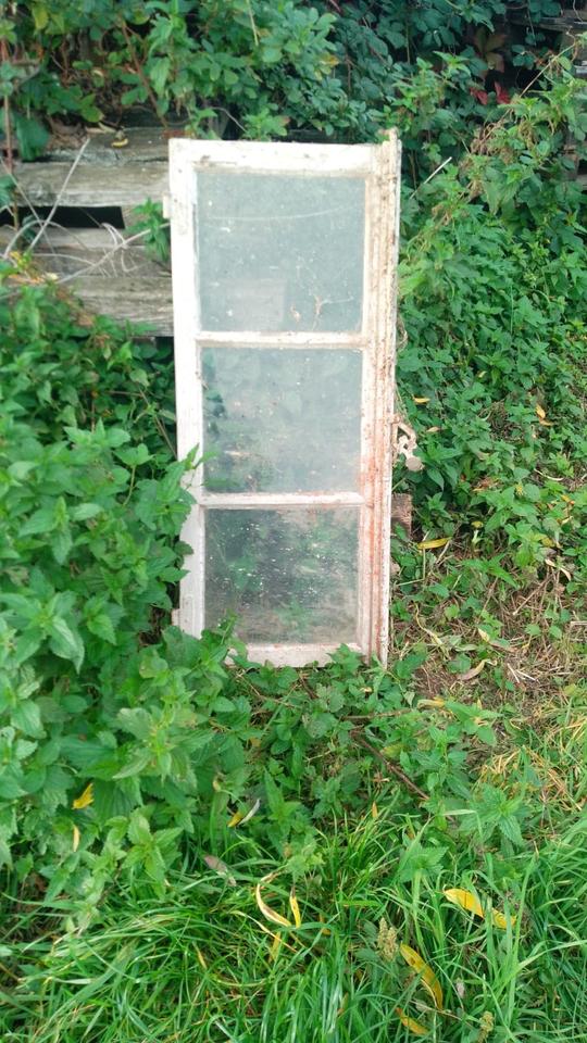 Thumbnail-Alte Fensterscheibe