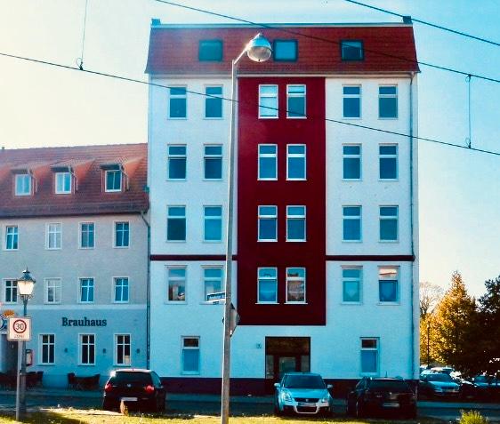 Thumbnail-stilvolle 2-Zimmerwohnung mit Balkon, EBK und Aufzug