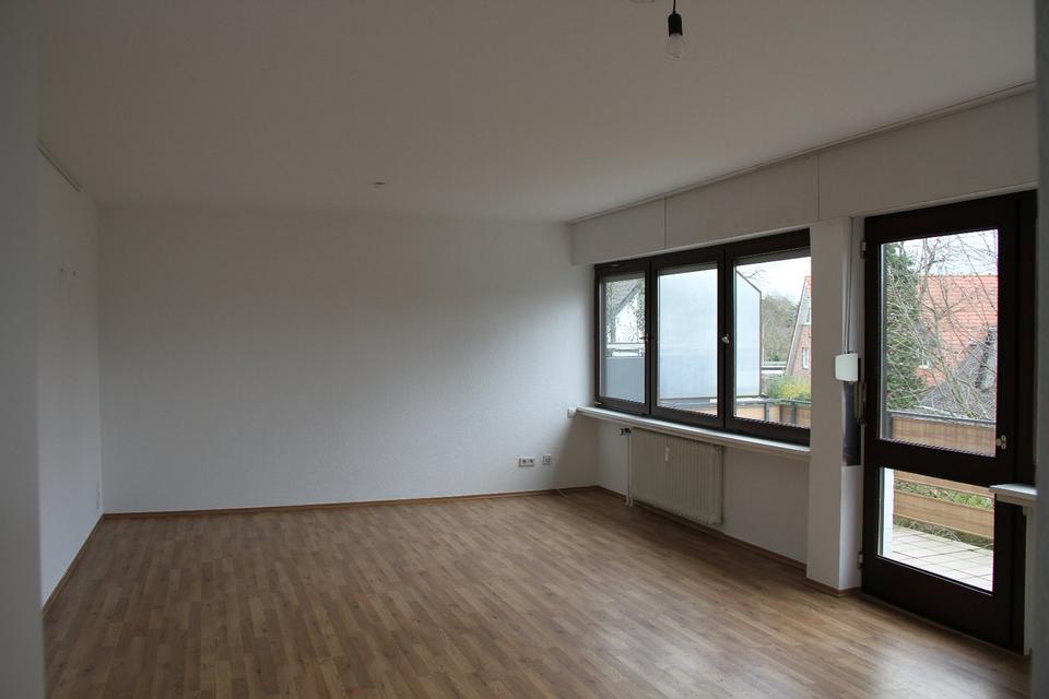 Thumbnail-Traar Mitte - 3 Zimmerwohnung im 1. OG mit Balkon