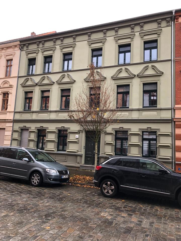 Thumbnail-moderne 4-Zimmerwohnung mit großem Balkon in Bahnhofsnähe