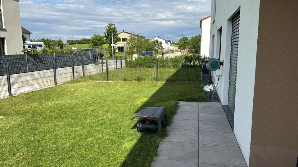 Thumbnail-wundervoll helle und geräumige 2-Zimmer-Wohnung mit Terrasse, Garten und 2 KfZ-Stellplätzen