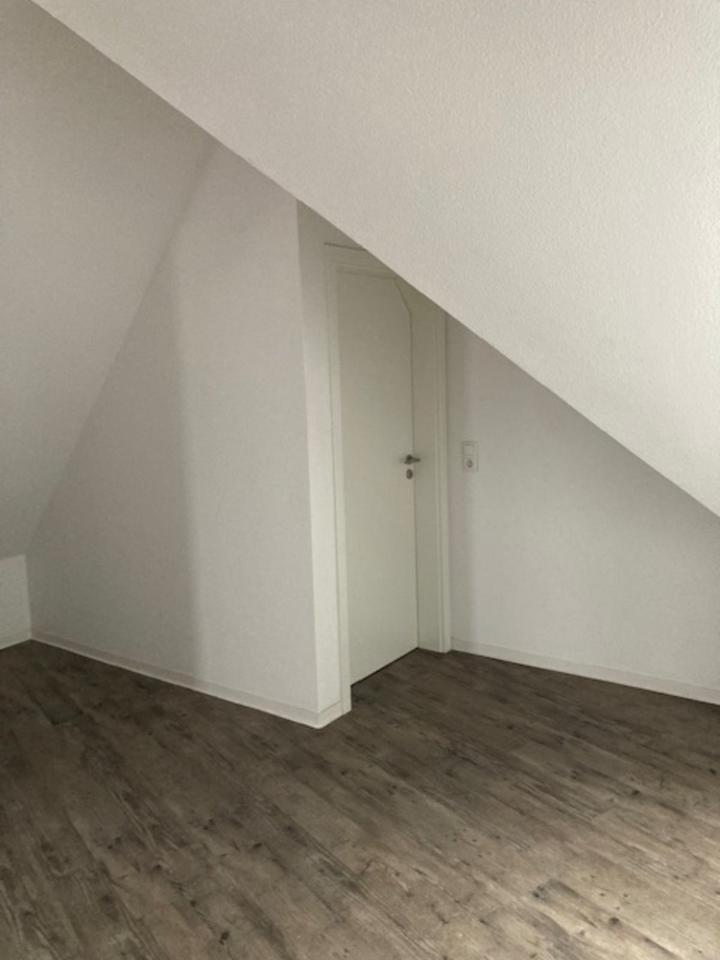 Thumbnail-Schöne 2,5-Zi. Dachgeschoss-Whg. in der Missundestr. 48, Dortmund