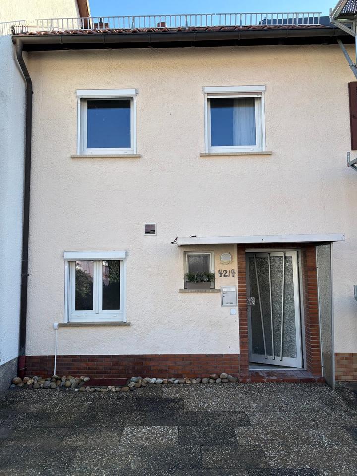 Thumbnail-Nettes Reihenhaus in Reutlingen (Römerschanze) zu vermieten