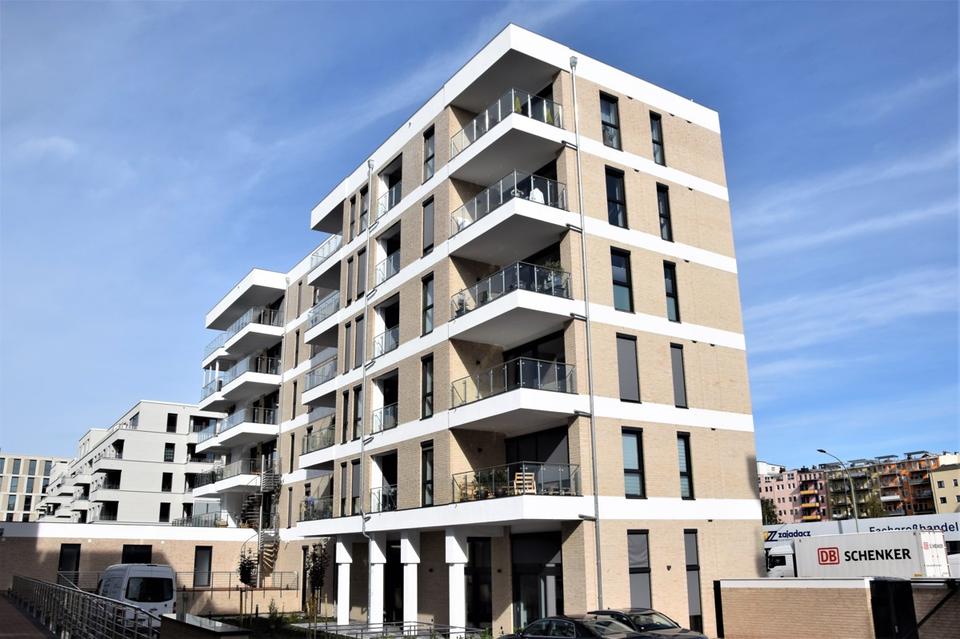 Thumbnail-Bremerhaven - Mitte 2,5 Zimmer-Mietwohnung in gehobenem Standard mit Balkon und Wasserblick