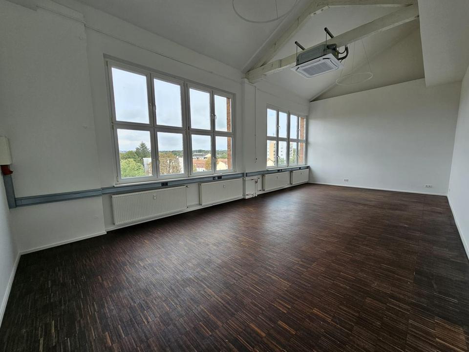 Thumbnail-Loftbüro im Cassellapark FFM-Fechenheim