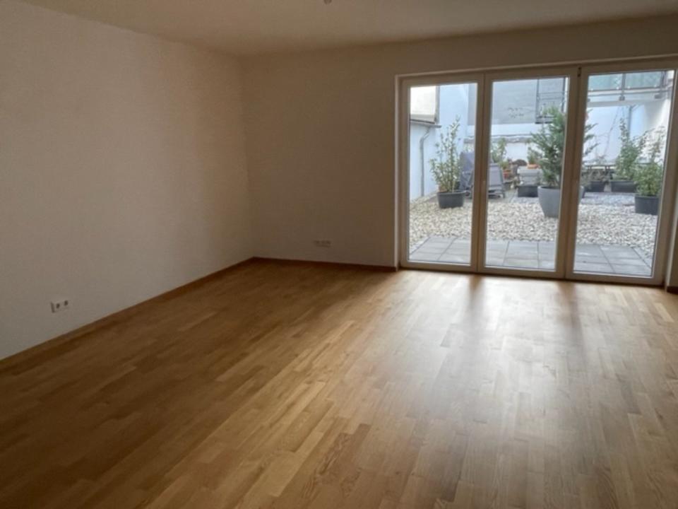 Thumbnail-70 qm Wohnung im Erdgeschoss mit TG Stellplatz