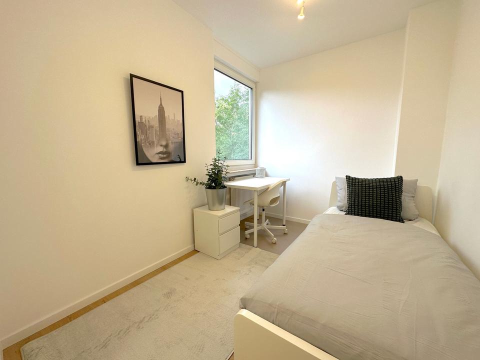 Thumbnail-Ein Zimmer frei in moderner 4er WG in Frankfurt am Main- Sindlingen ( Nähe Flughafen )