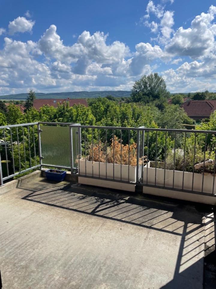 Thumbnail-Schöne, helle 3-Zi.-Maisonette-Whg., Balkon, Stellplatz, Wannenba