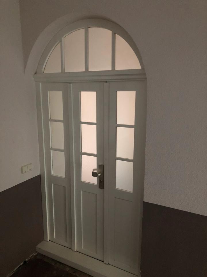 Thumbnail-Sanierte Drei Raum Wohnung