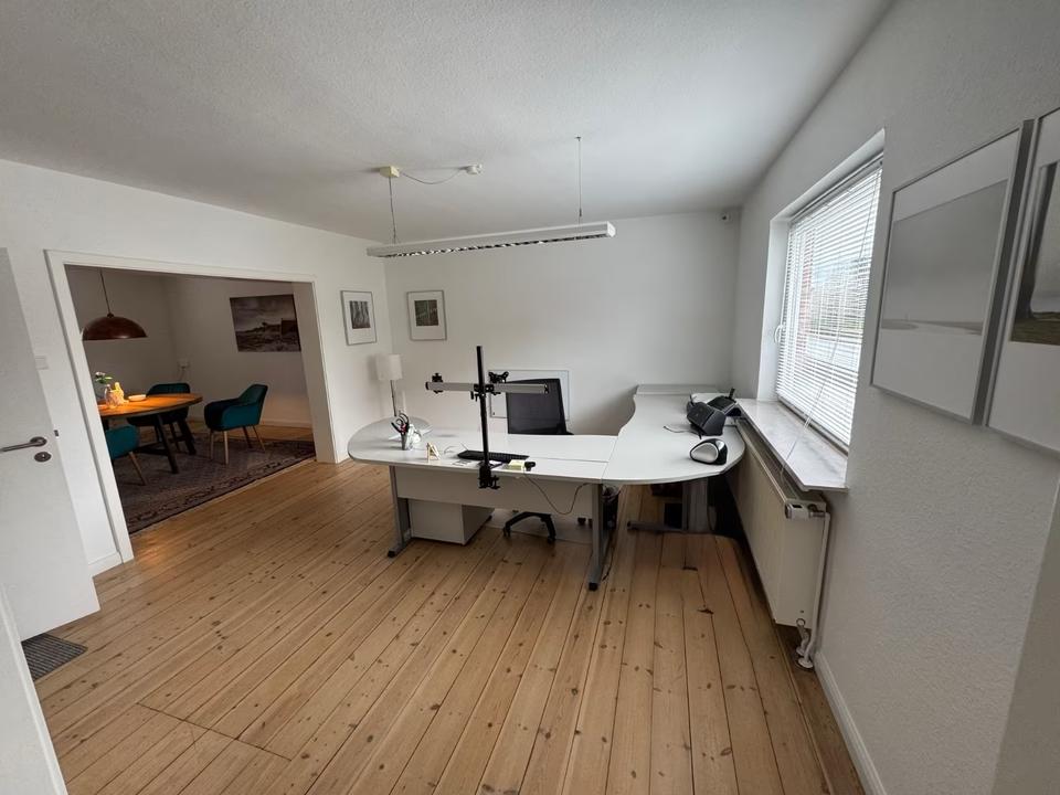 Thumbnail-Bürohaus Büro in Husum (25813) – ca. 100 m² auf 2 Ebenen