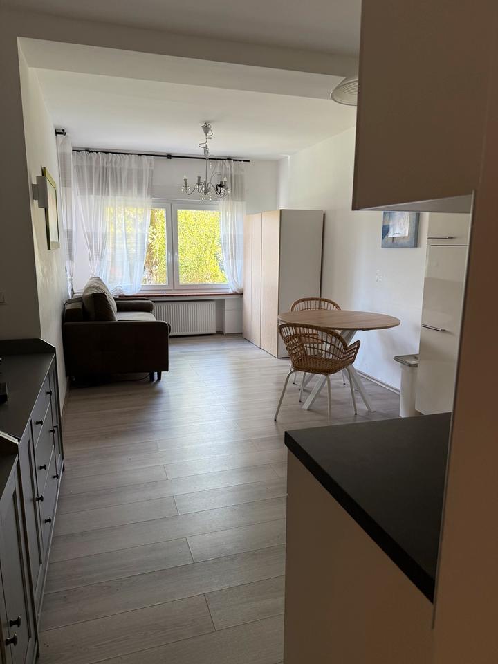 Thumbnail-Zentral gelegenes Apartment, Möbliert