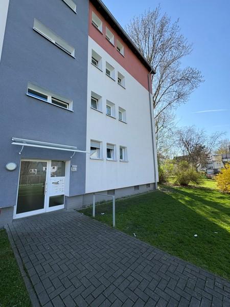 Thumbnail-Helle 2-Zimmer-Wohnung mit Balkon und modernem Tageslichtbad
