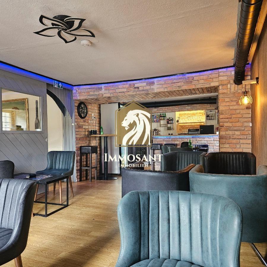 Thumbnail-Restaurant mit Shisha-Bar, große Außenterrasse mit Bestuhlung im Garten