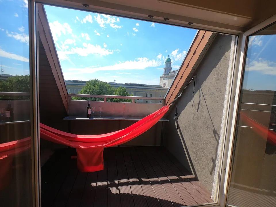 Thumbnail-Freie 2,5 Zimmer Wohnung mit Tiefgaragenstellplatz