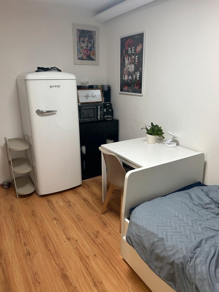 Thumbnail-Gemütliches Zimmer für Kurzzeitmiete