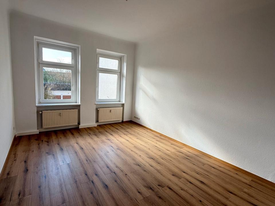 Thumbnail-Wunderschön sanierte 2-Zimmerwohnung in Markkleeberg !