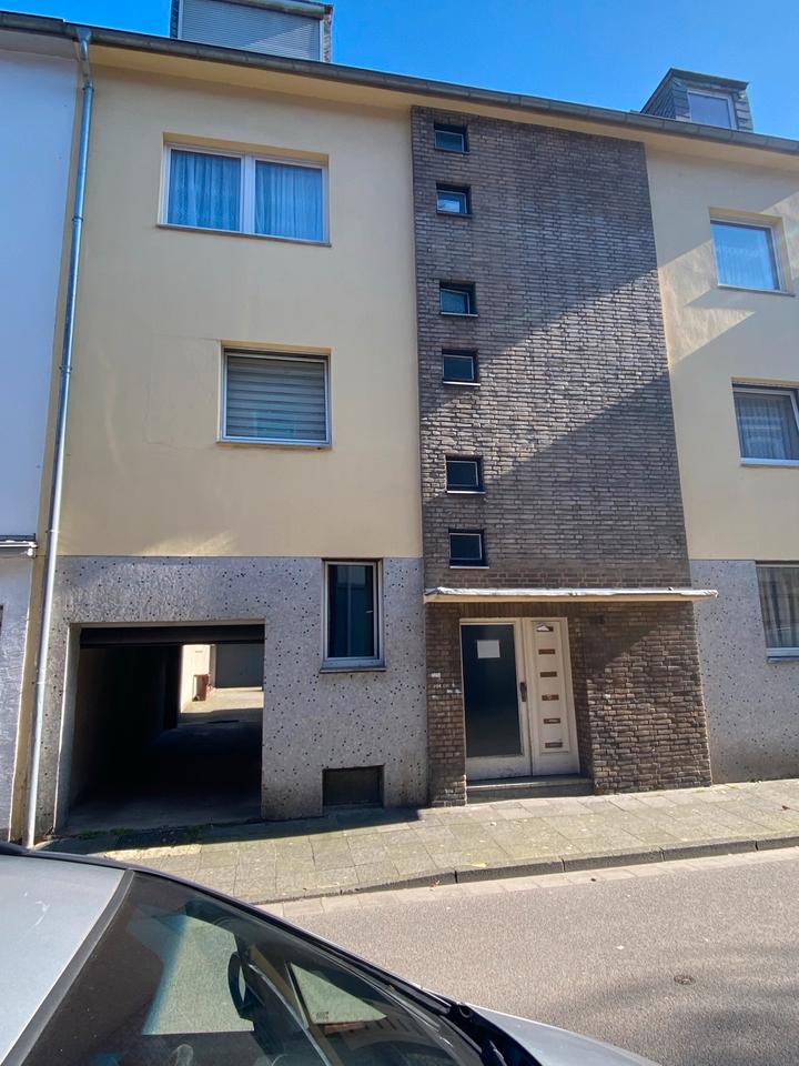 Thumbnail-Erdgeschoss Wohnung 4Zi mit Garage zu verkaufen 01639057911