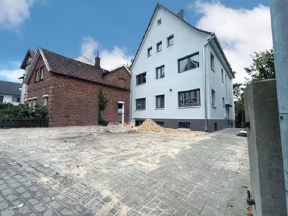 Thumbnail-Frisch sanierte 2-Zimmer-Dachgeschosswohnung in Celle - Erstbezug nach Sanierung