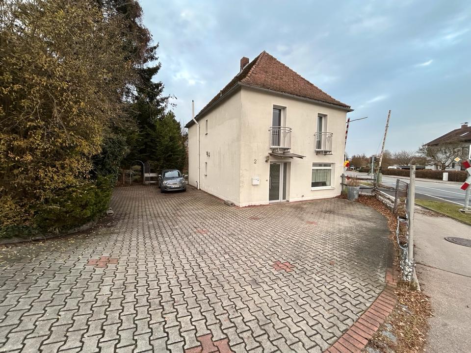 Thumbnail-Kleines Häuschen mit großem Garten zu verkaufen