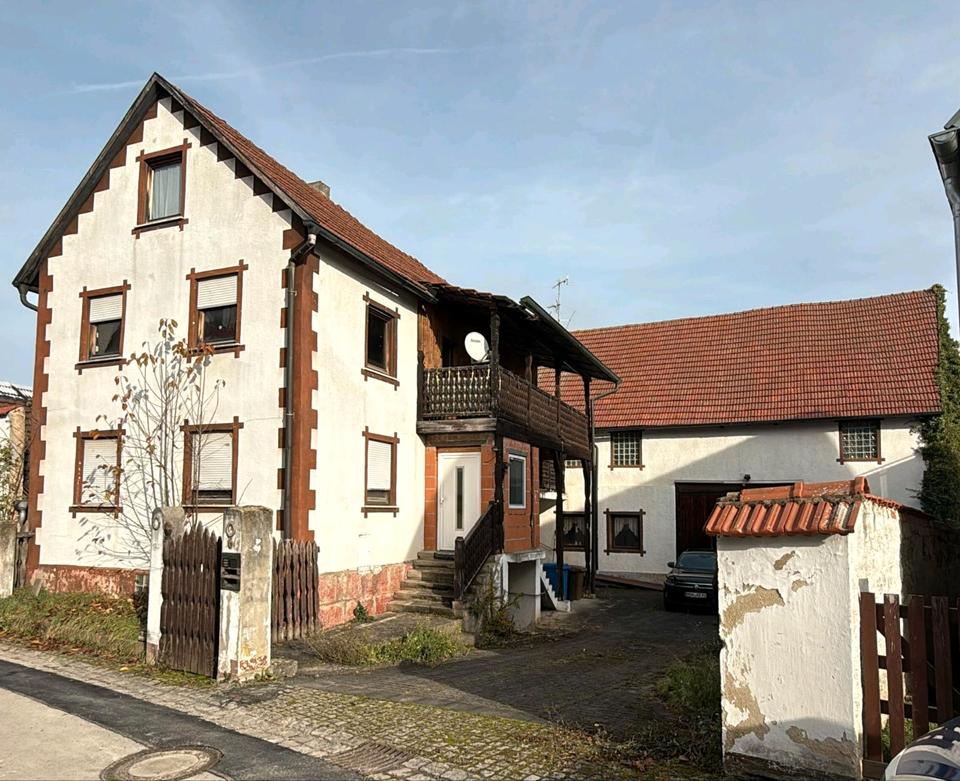 Thumbnail-Sanierungsbedürtiges Haus