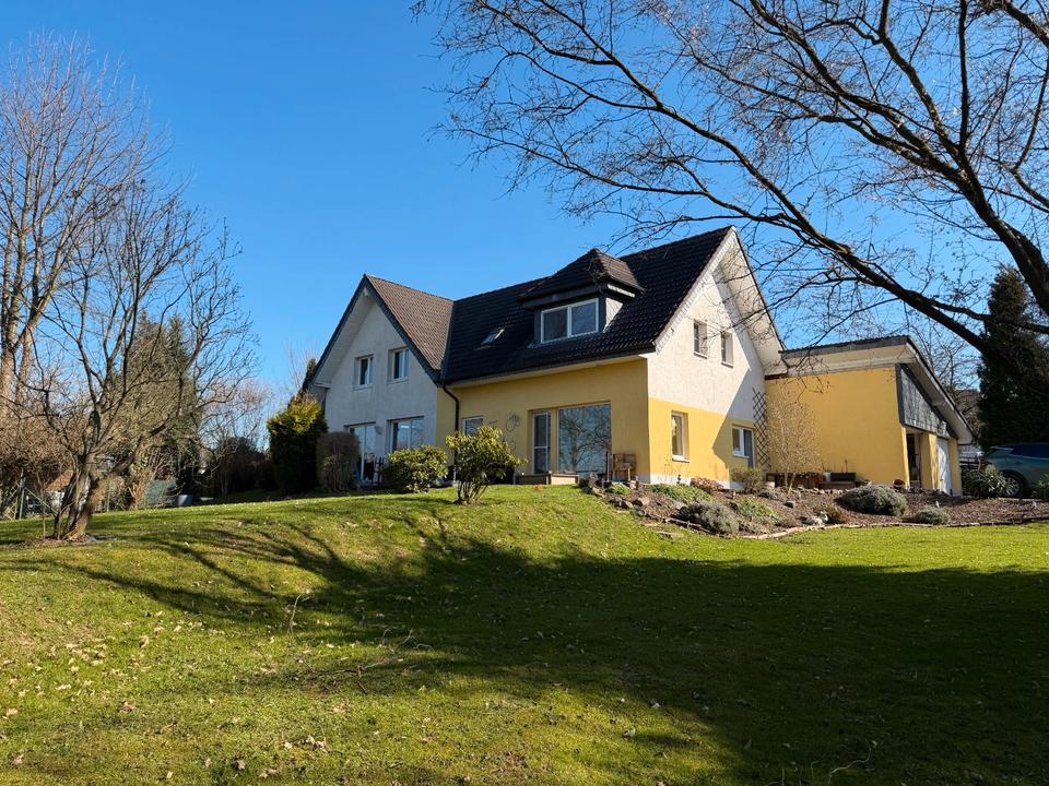 Thumbnail-Traumhaus mit Weitblick: Großzügiges EFH mit Doppelgarage & großem Garten in Leverkusen-Kursiefen