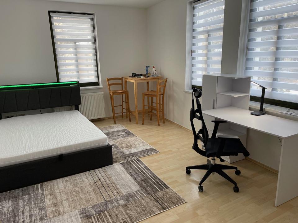 Thumbnail-Jena WG Zimmer