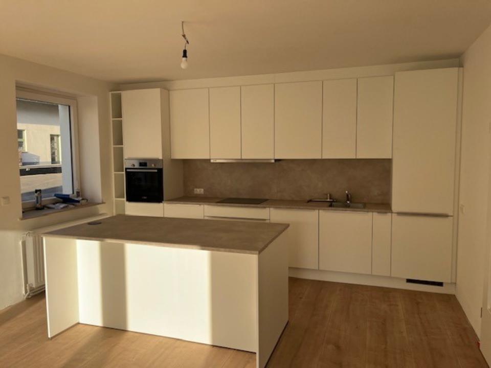 Thumbnail-Frisch sanierte 5-Zimmer-Wohnung mit neuer Einbauküche & Terrasse