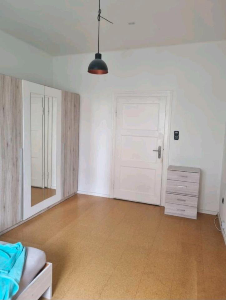 Thumbnail-WG Zimmer in 4erMädls WG in MA-Rheinau