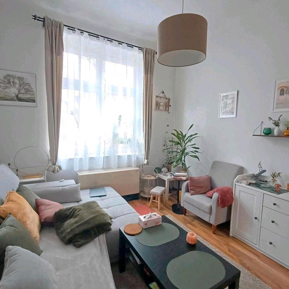 Thumbnail-2-Zimmerwohnung im beliebten Kreuzviertel, 1.OG mit Balkon