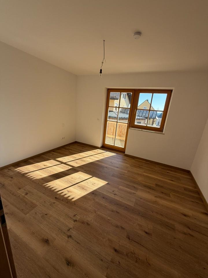 Thumbnail-Helle 2-Zimmer-Wohnung im Erdgeschoss mit Südbalkon