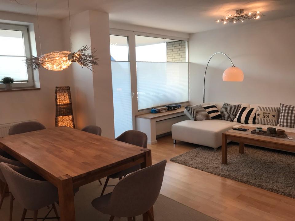 Thumbnail-Möblierte 2 Zimmer Luxus-Wohnung mit Balkon Düsseldorf