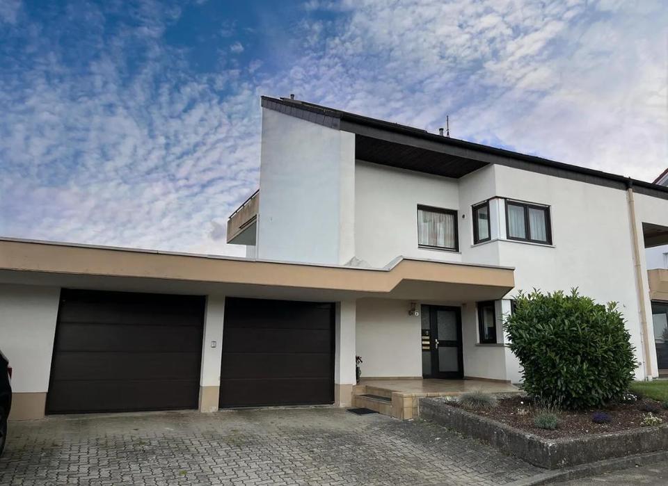 Thumbnail-Helle 4-Zimmer Eigentumswohnung DG 85qm -Provision frei-