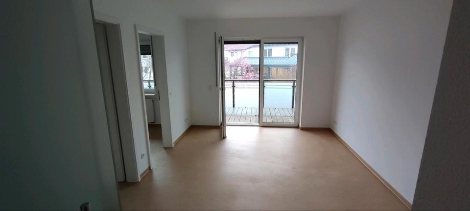 Thumbnail-Helle 2-Zimmer-Dachgeschosswohnung mit großer Dachterrasse