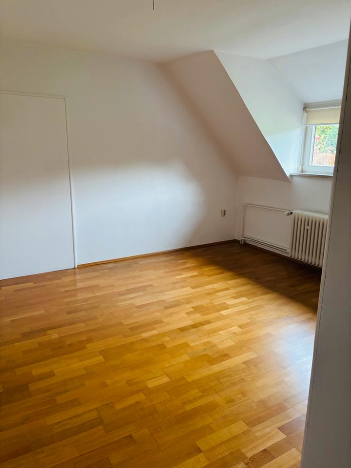 Thumbnail-Großzügige 4-Zimmer-Wohnung