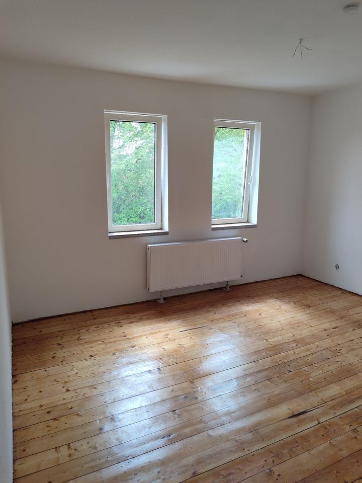 Thumbnail-Frisch sanierte 3 Zimmer Wohnung mit Gartennutzung