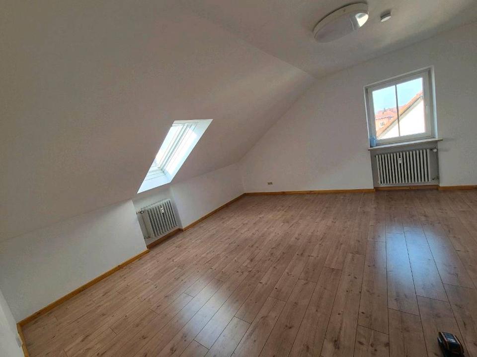Thumbnail-Erstbezug nach Sanierung ! 3Zimmer Dachgeschoss Wohnung