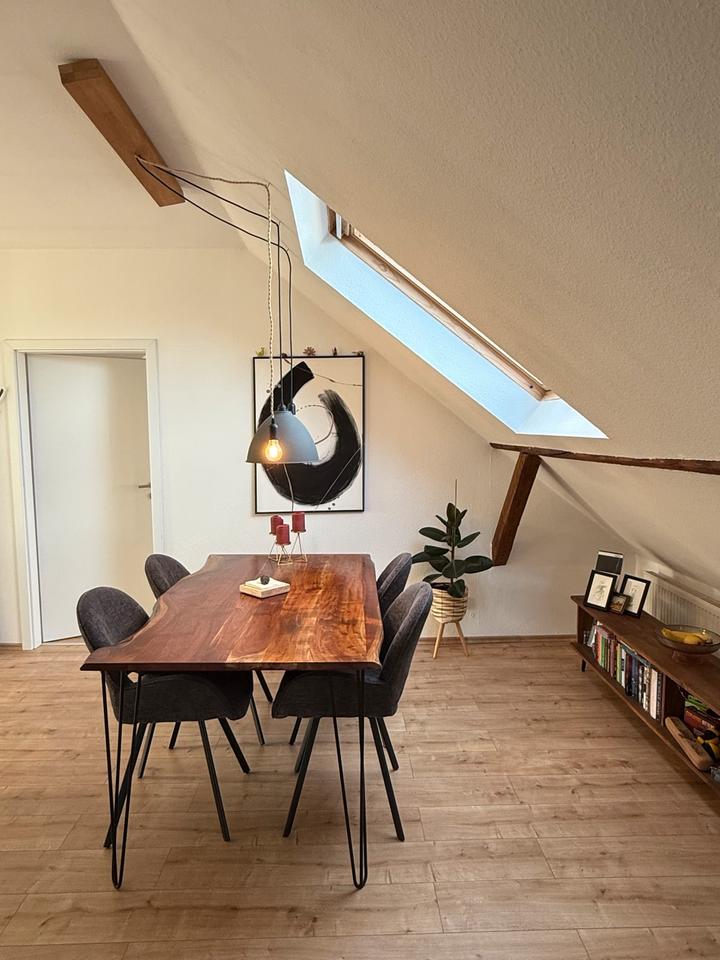 Thumbnail-Charmante helle Dachgeschosswohnung (2,5 Zimmer)