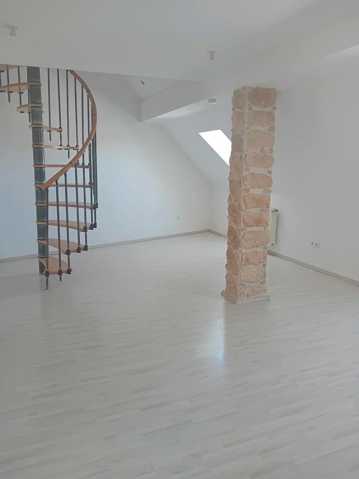 Thumbnail-3 ZKB Dachgeschoss Maisonette Wohnung hochwertig ausgestattet