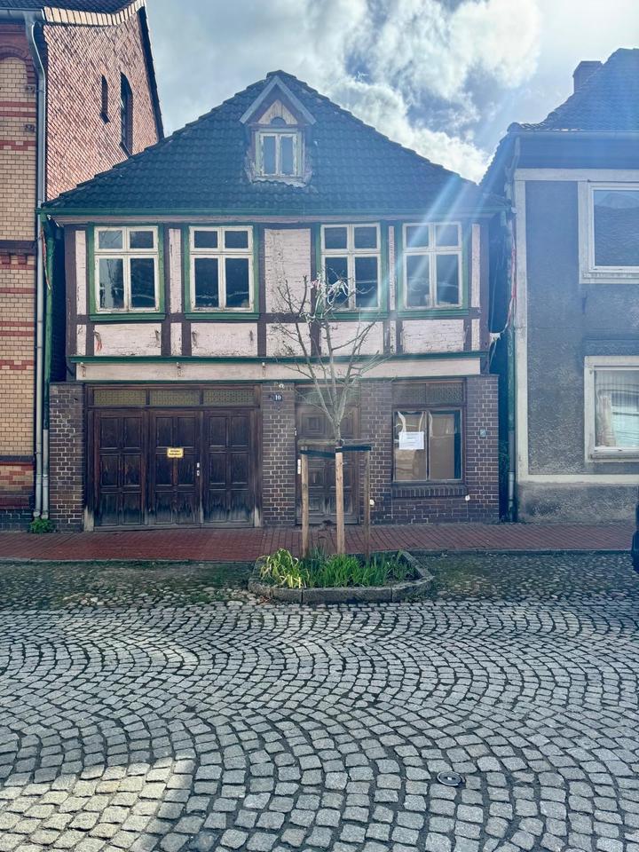 Thumbnail-Altstadthaus mit Potenzial – kein Denkmalschutz – provisonsfrei
