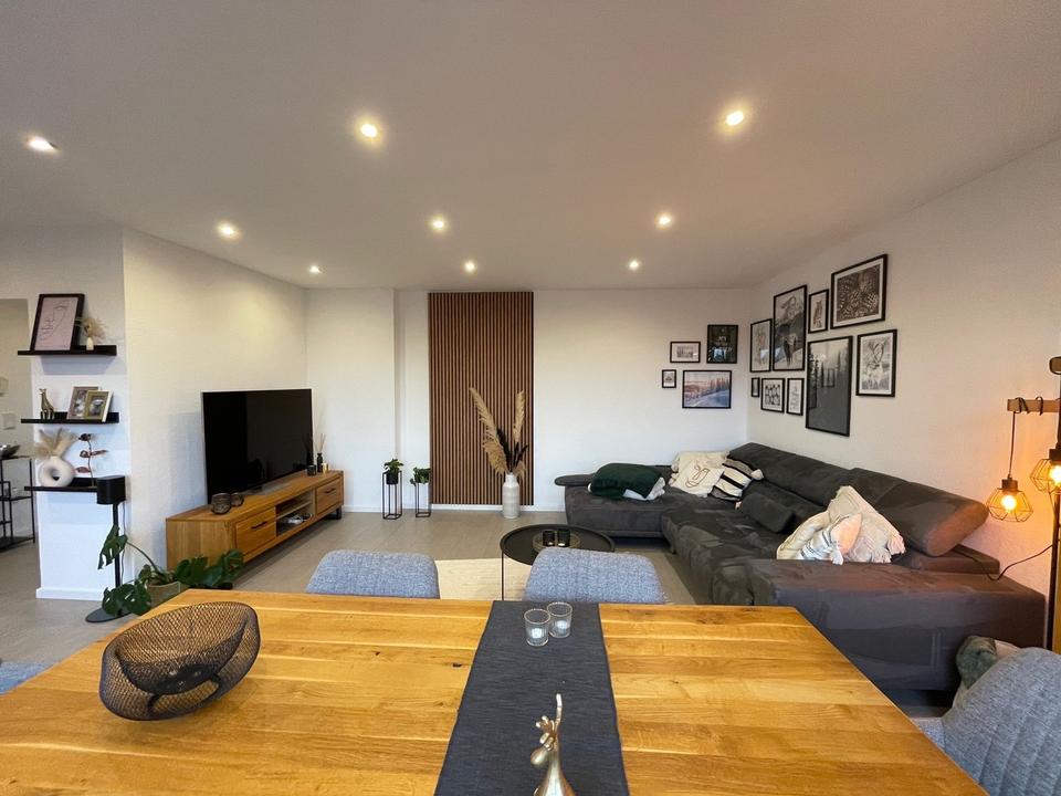 Thumbnail-Helle 3-Zimmer Wohnung 97qm mit Balkon, Garage und Keller