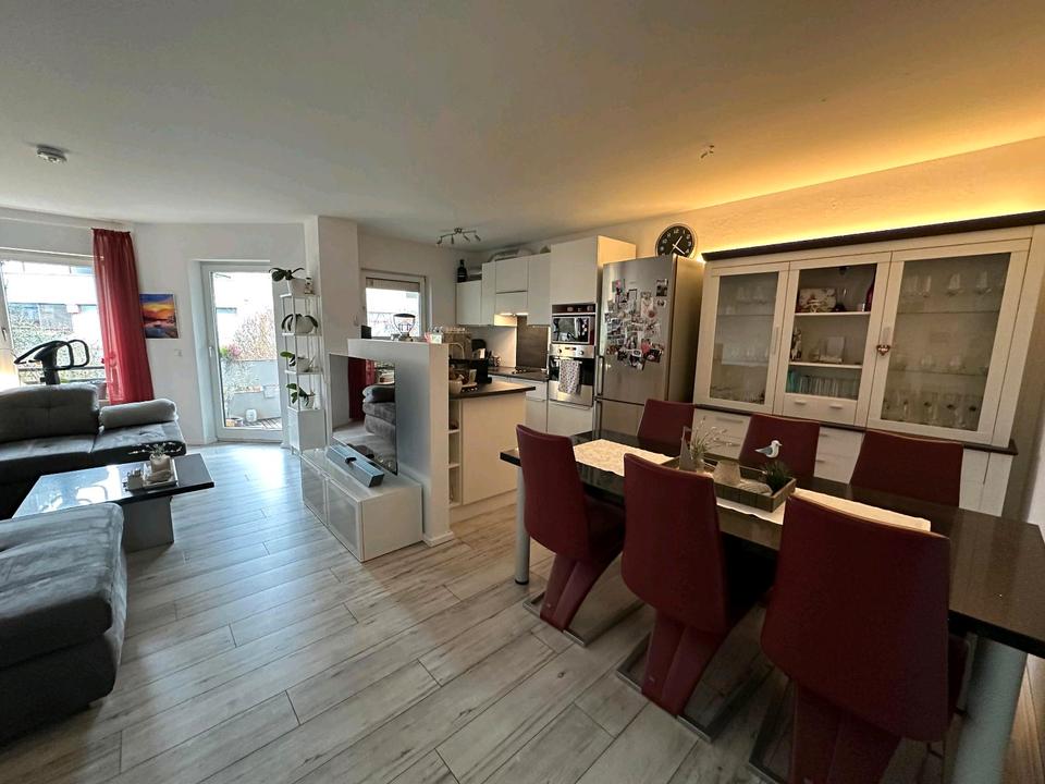 Thumbnail-Privat: Helle&gepflegte 3-Zi-Wohnung mit Balkon,EBK+Stellplatz