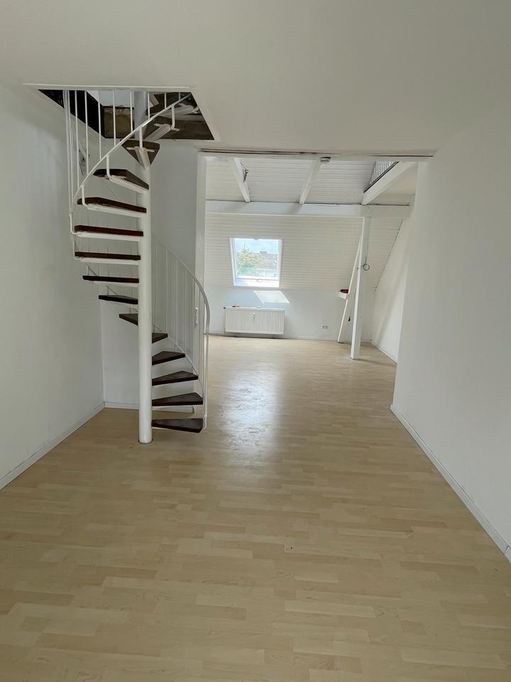 Thumbnail-Dachgeschoss-Maisonettewohnung zu vermieten