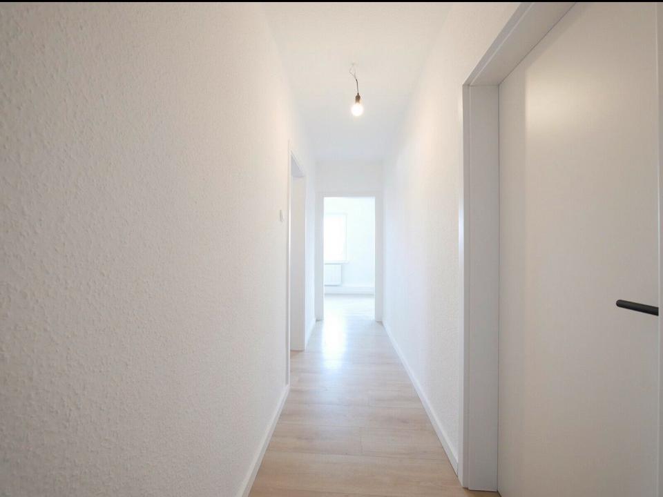 Thumbnail-2 Zimmer Dachgeschosswohnung Höxter Petrifeld