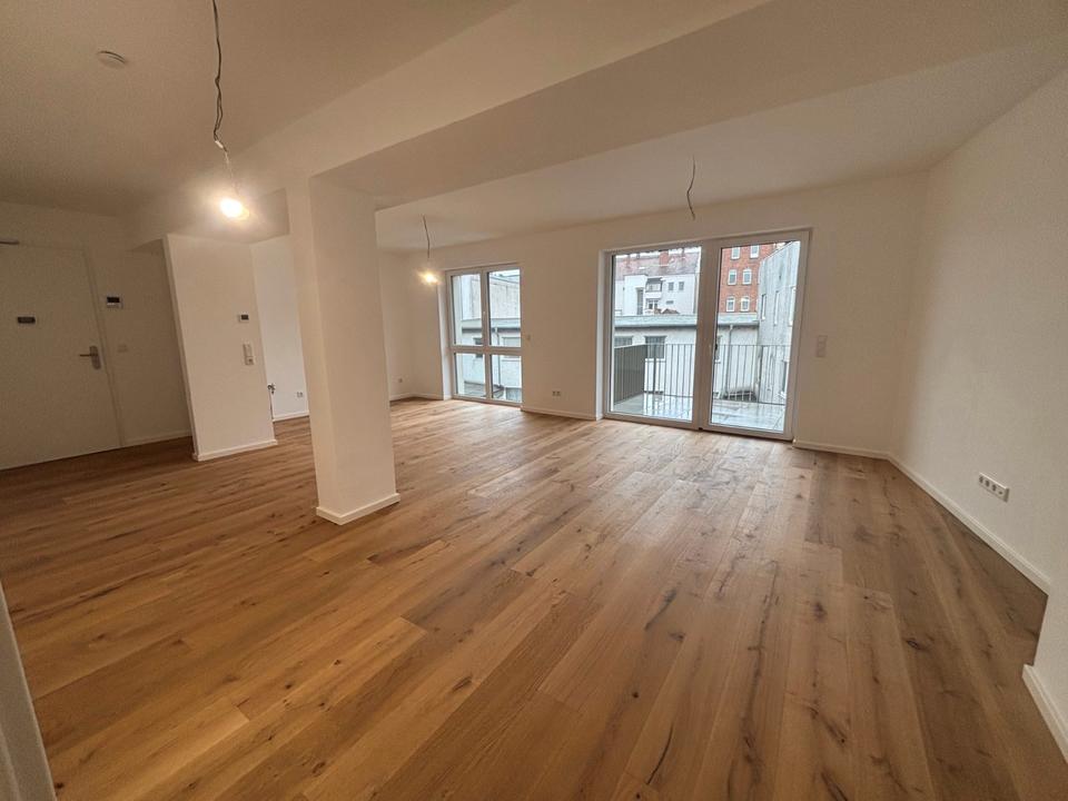 Thumbnail-Luxuriöse 2-Zimmer-Wohnung mit Balkon und Einbauküche – Erstbezug