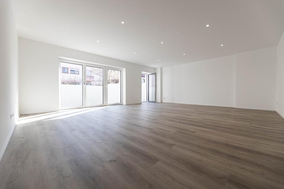 Thumbnail-Erstbezug: Niedrigenergie 2,5-Zimmer-Wohnung mit Terrasse