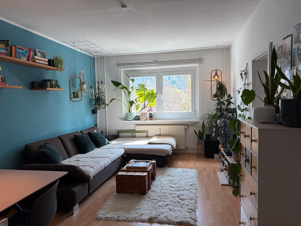 Thumbnail-3 Zimmer- Wohnung in Hohenschönhausen