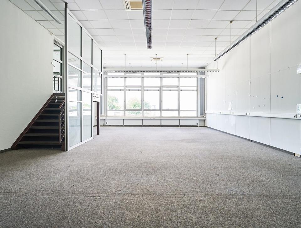 Thumbnail-Vollklimatisiertes Büro mit Aufzug & Möblierungsoption – für Beratungen & Schulungsanbieter