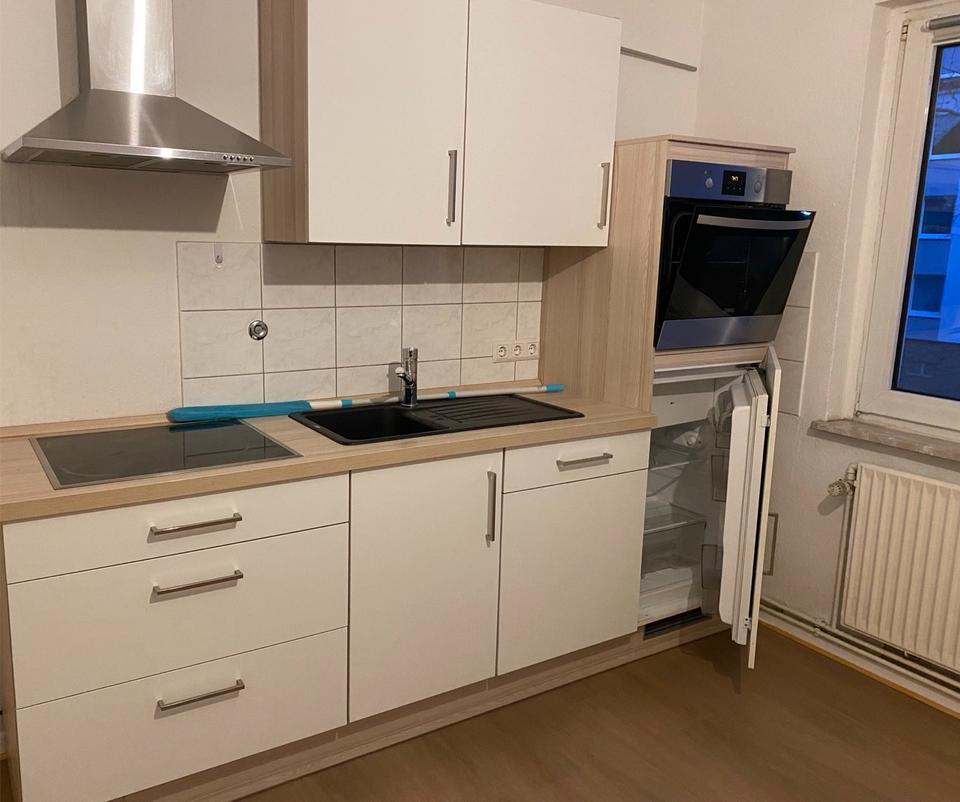 Thumbnail-Teilrenovierte 2-Zimmer KB-Wohnung_WG geeignet